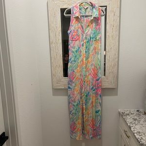 Lilly Pulitzer light cotton maxi dress/ cover up with buttons all the way.
